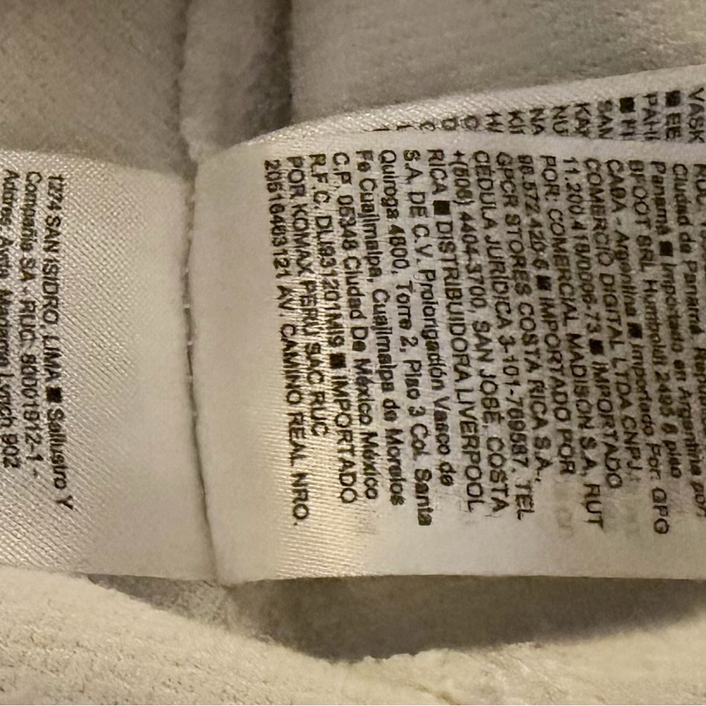Men's Banana Republic Cream Crewneck Sweatshirt - Picture 9 of 11
